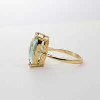 18ct YG Large Aquamarine solitaire ring