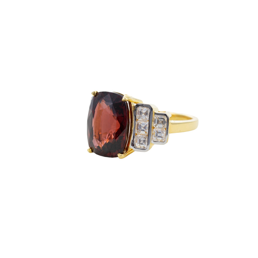 18CT YG GARNET & DIAMOND RING