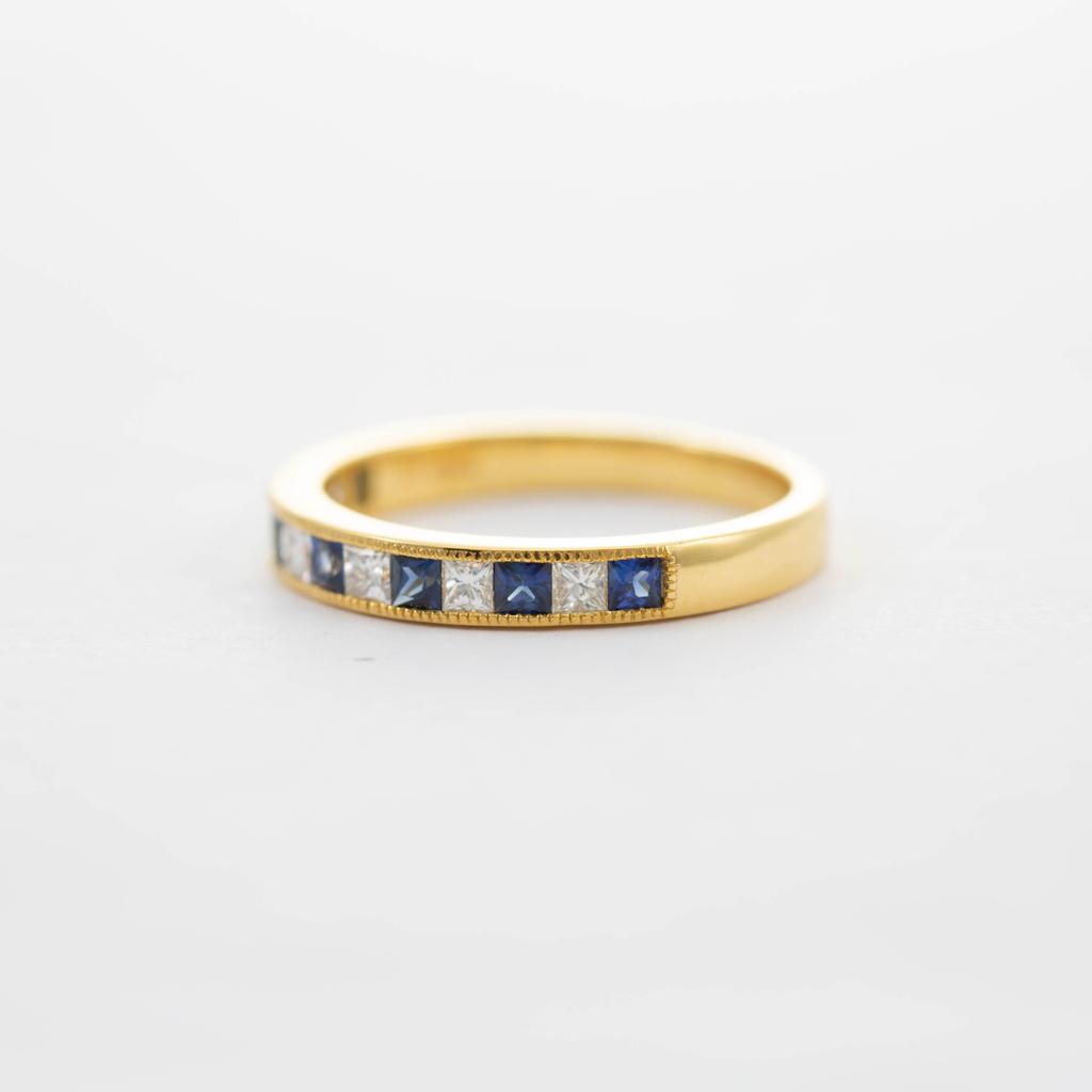 18CT YG SAPPHIRE & DIAMOND HALF ETERNITY RING