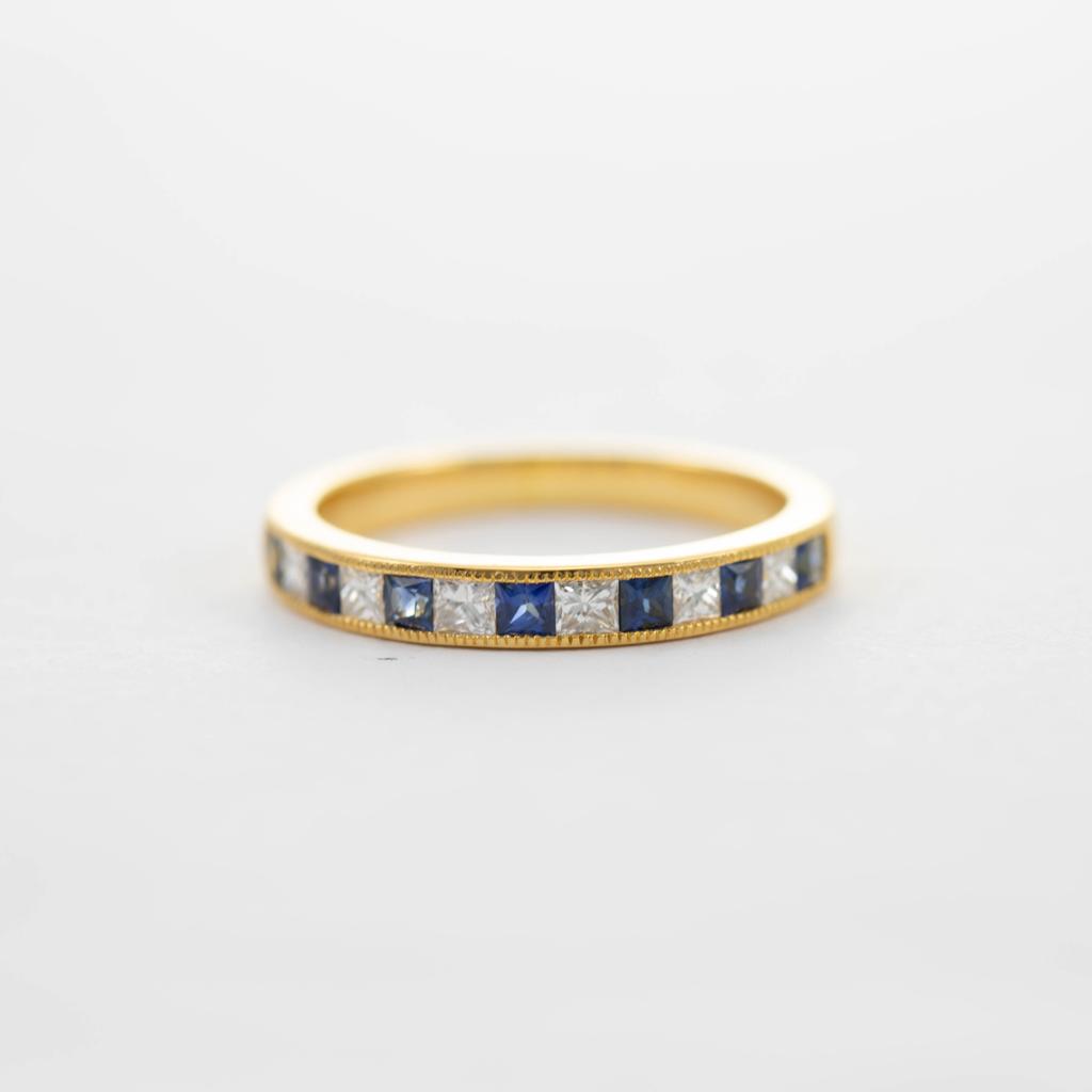 18CT YG SAPPHIRE & DIAMOND HALF ETERNITY RING