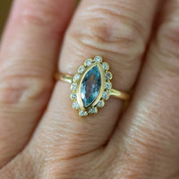 18CT YG MARQUISE AQUA & DIAMOND CLUSTER