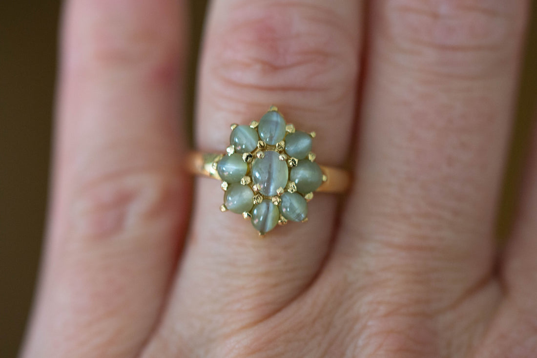 18CT YG CATSEYE CLUSTER RING