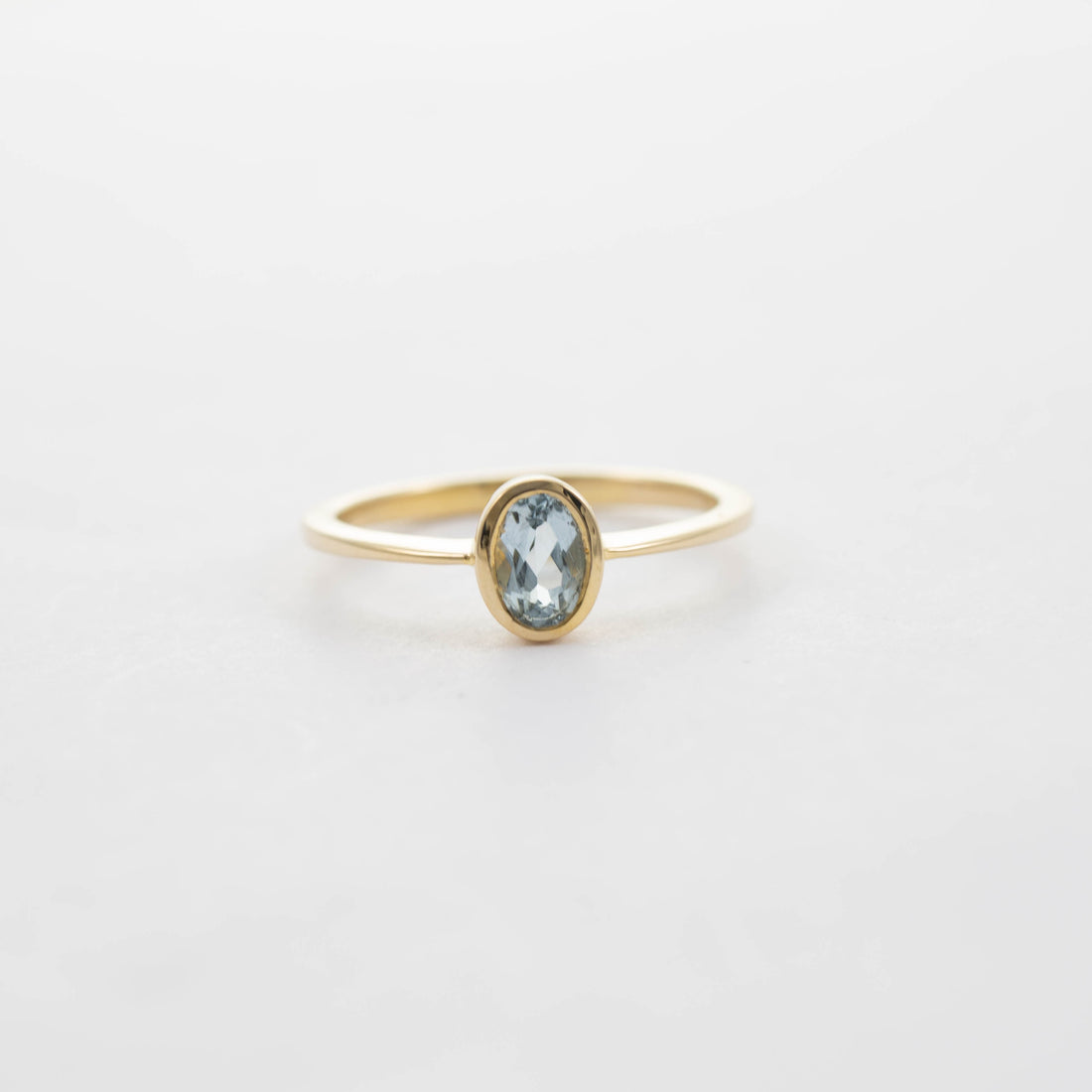 9CT YG SMALL AQUAMARINE RING 0.40ct