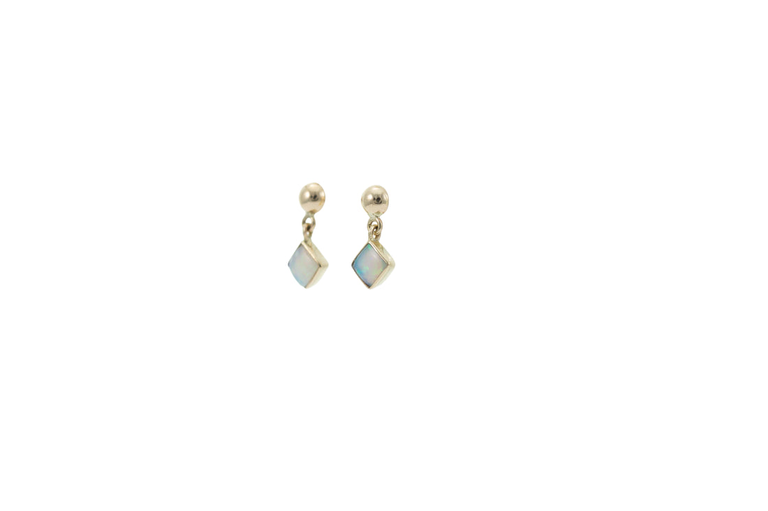 Small Kite-Shaped Drop Earring