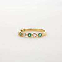 18CT YG EMERALD & PEAR DIAMOND HALF ETERNITY RING