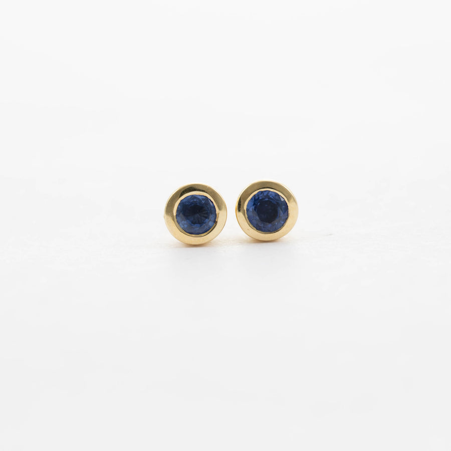 9CT YG SMALL ROUND SAPPHIRE STUDS 0.24CT