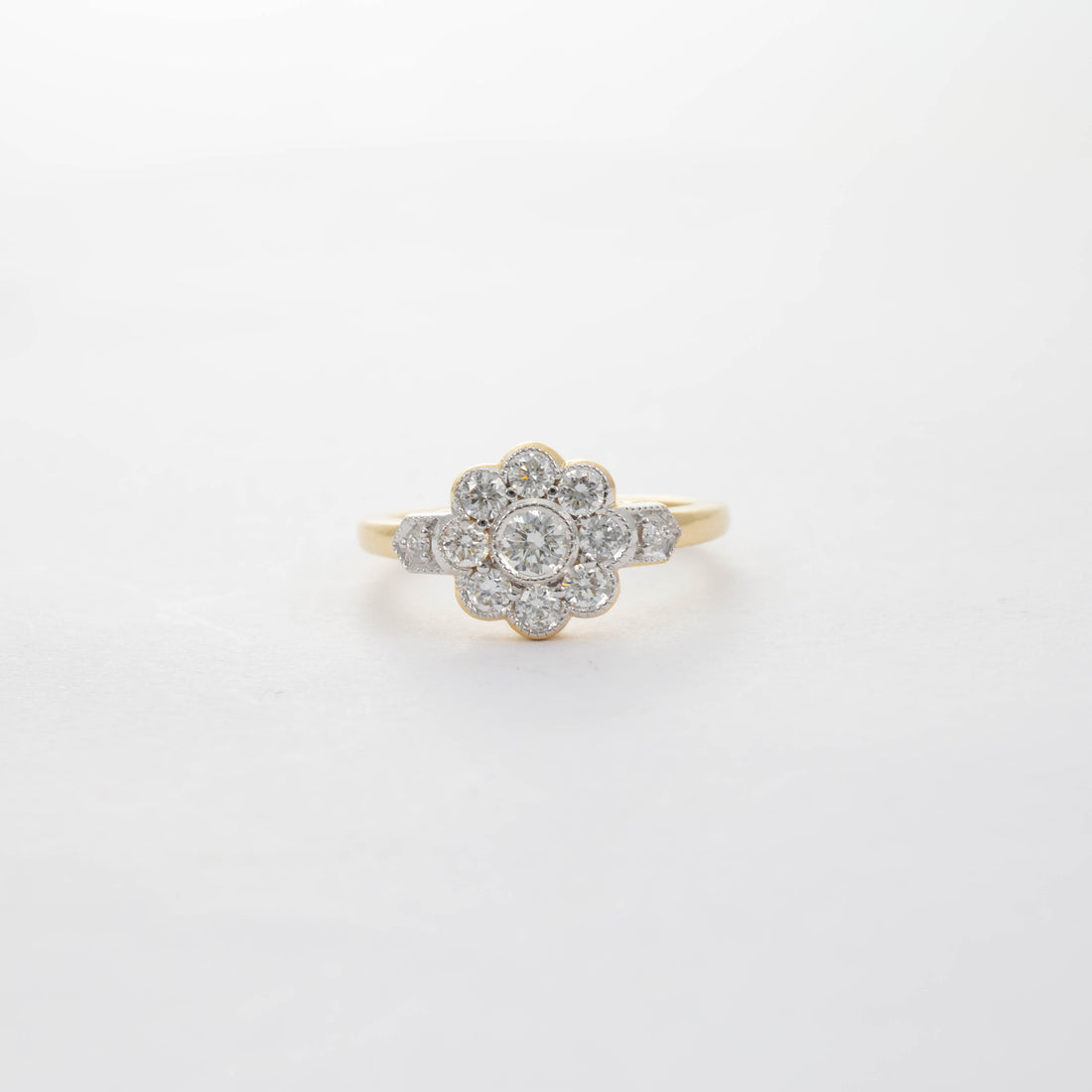 18CT YG DIAMOND DAISY CLUSTER RING