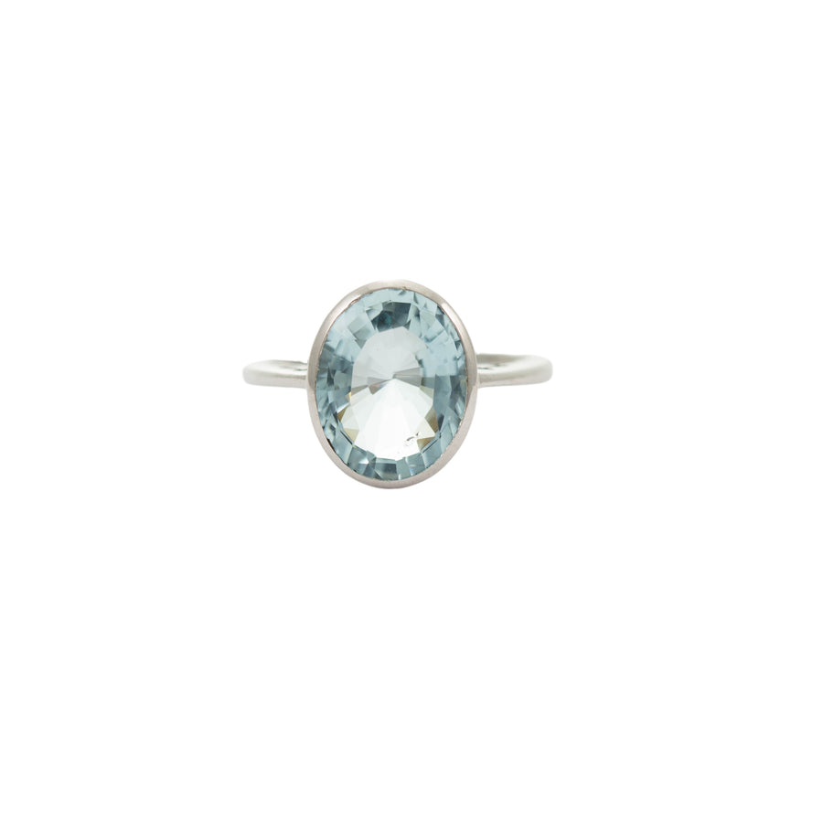 9ct WG Aquamarine Solitaire Ring 4.58ct