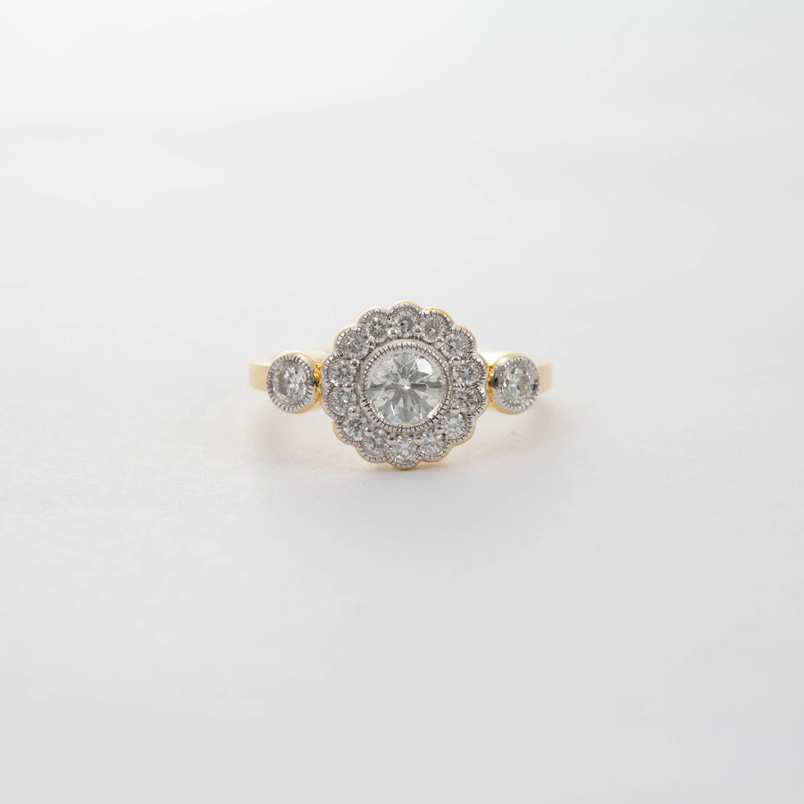 18CT YG DIAMOND DAISY CLUSTER WITH DIAMOND SHOULDERS