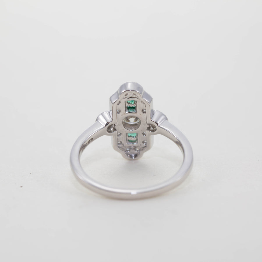 PLATINUM DECO STYLE EMERALD & DIAMOND CLUSTER RING