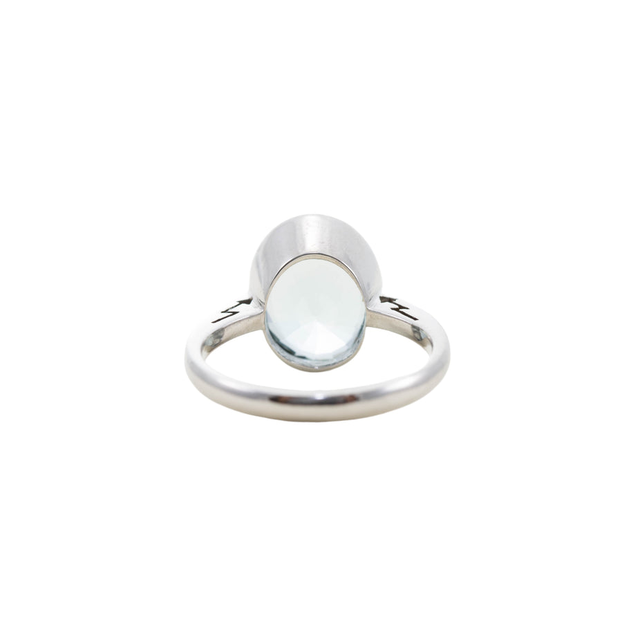 18ct WG Aquamarine Solitaire Ring 4.42ct