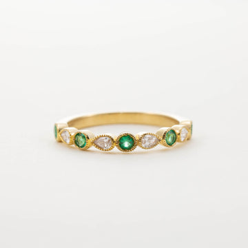 18CT YG EMERALD & PEAR DIAMOND HALF ETERNITY RING