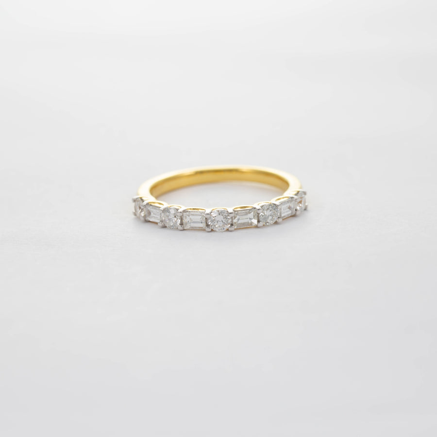 18CT YG BAGUETTE & BRILLIANT CUT DIAMOND HALF ETERNITY RING