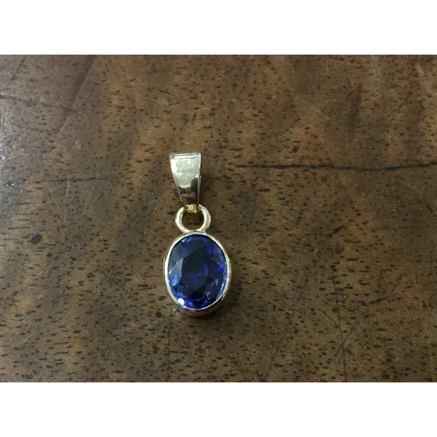 Medium Oval Pendant