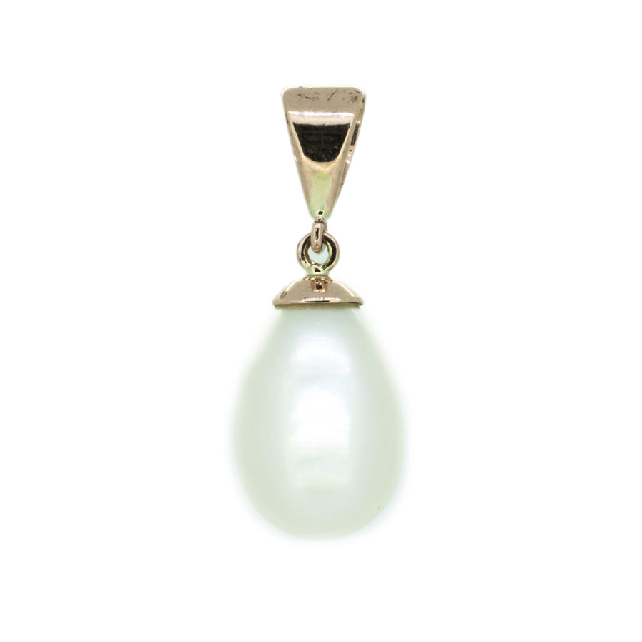 Single Teardrop Pearl Pendant