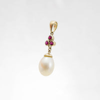 Teardrop & Pearl Trefoil Pendant