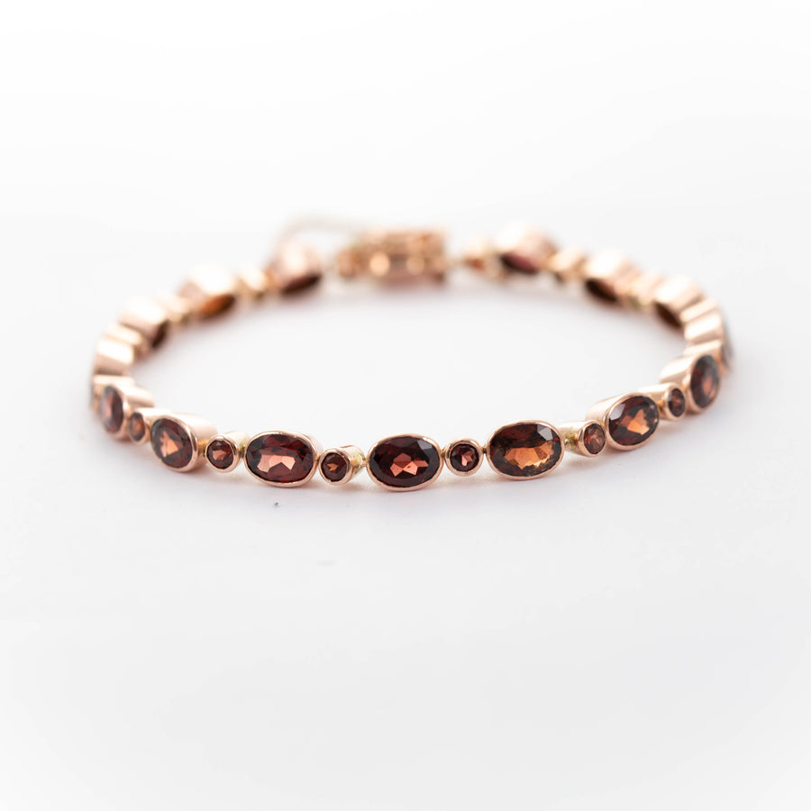 Oval & Round Collet Set Bracelet